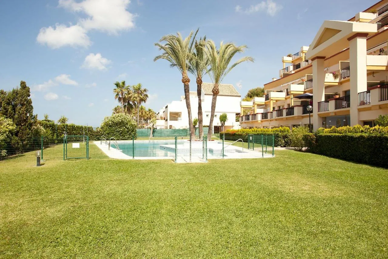 Romana Playa 555 Marbella 0*,  España